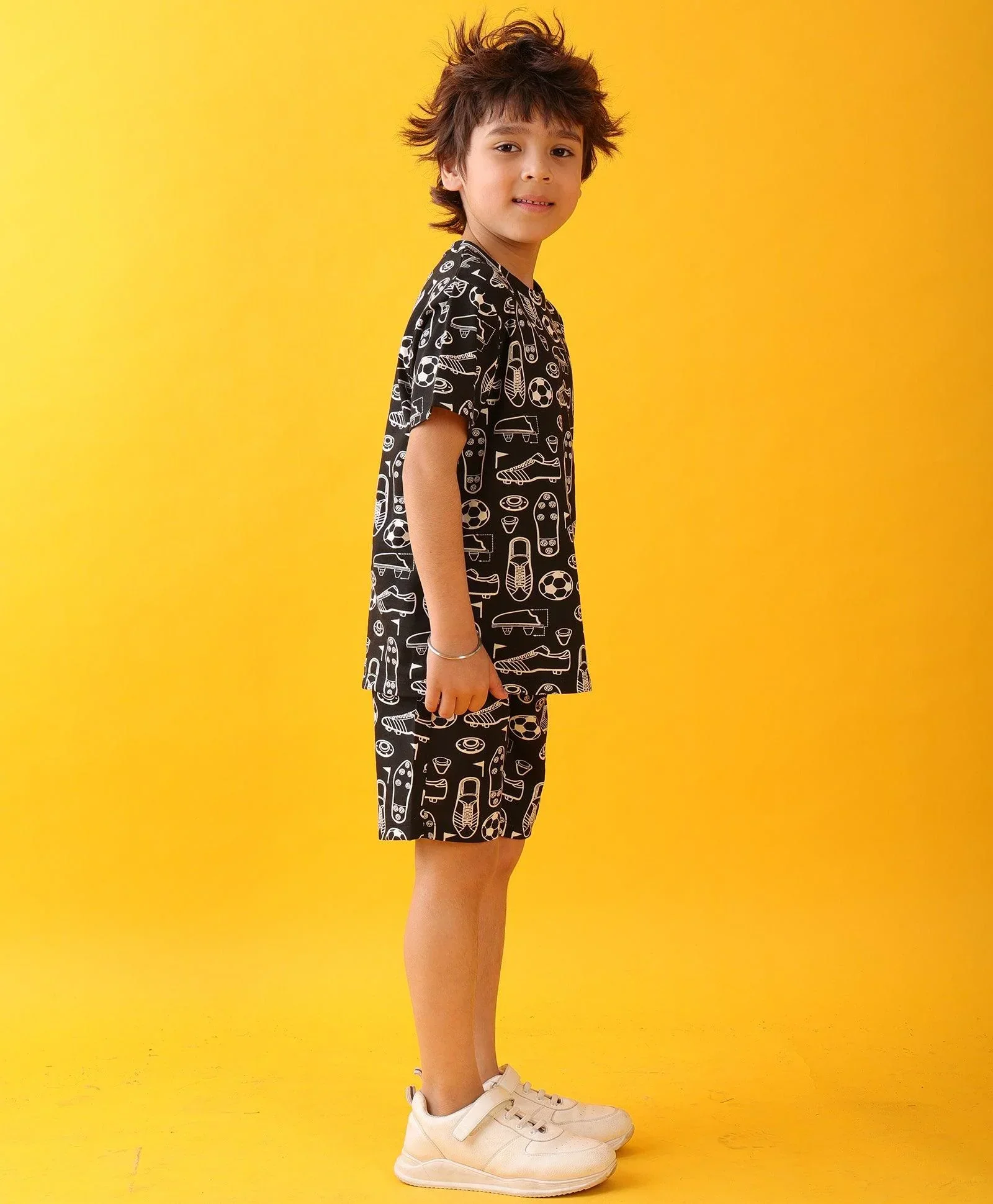 FOOTBALL SHOES SUMMER T-SHIRT SHORTS SET - BLACK - Image 3