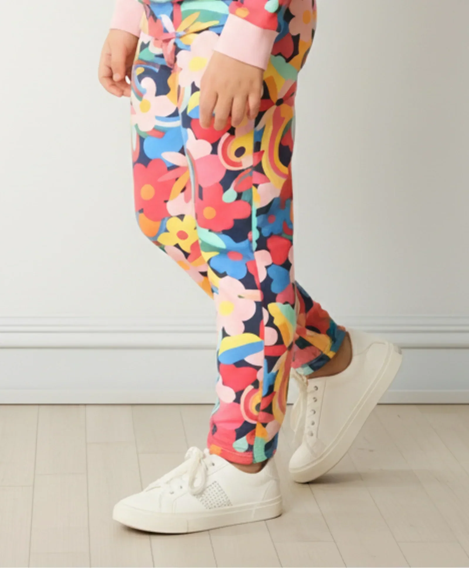 FUN FLORAL FLEECE JOGGER - PINK - Image 5