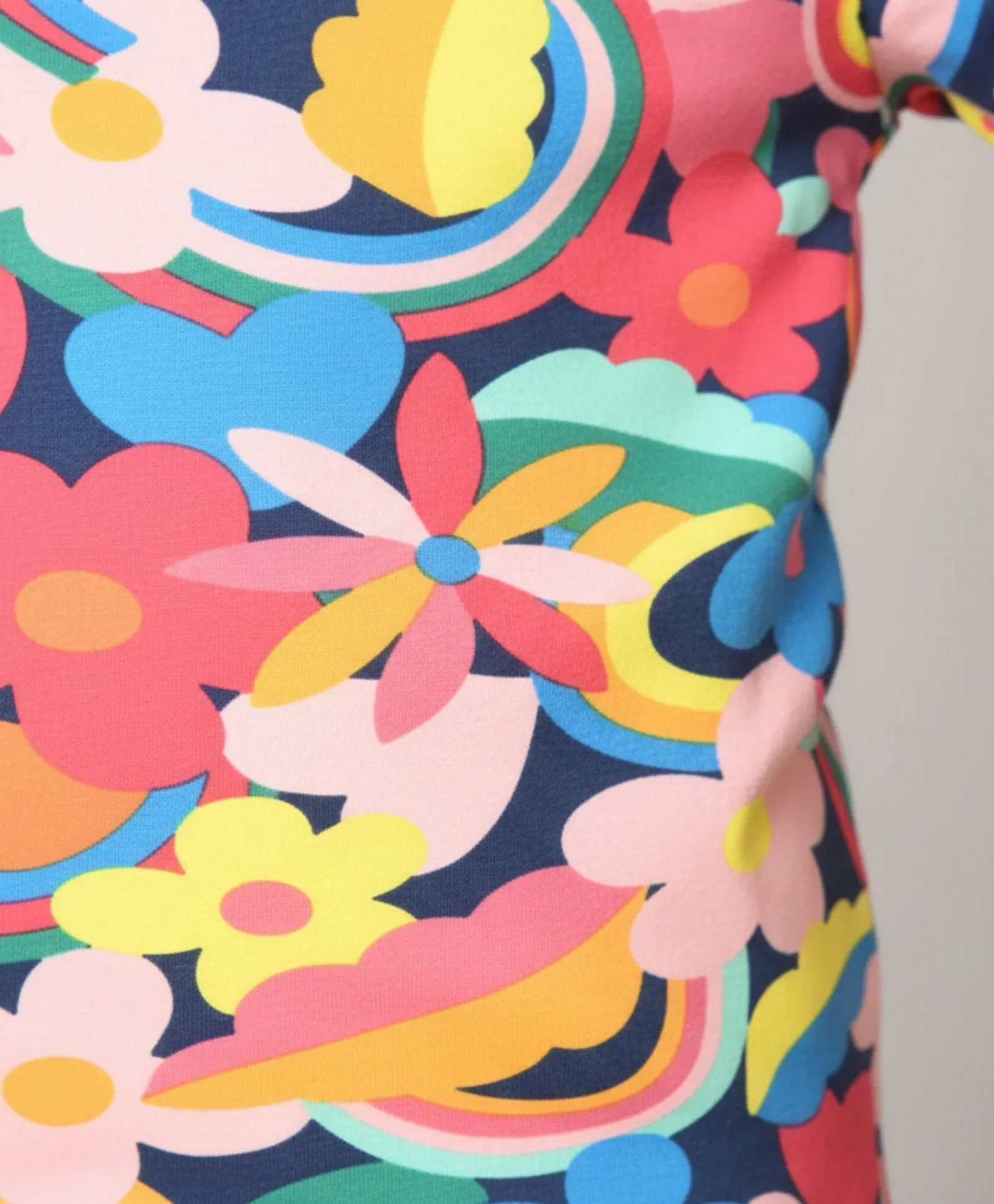 FUN FLORAL FLEECE SWEATSHIRT JOGGER SET - PINK - Image 5