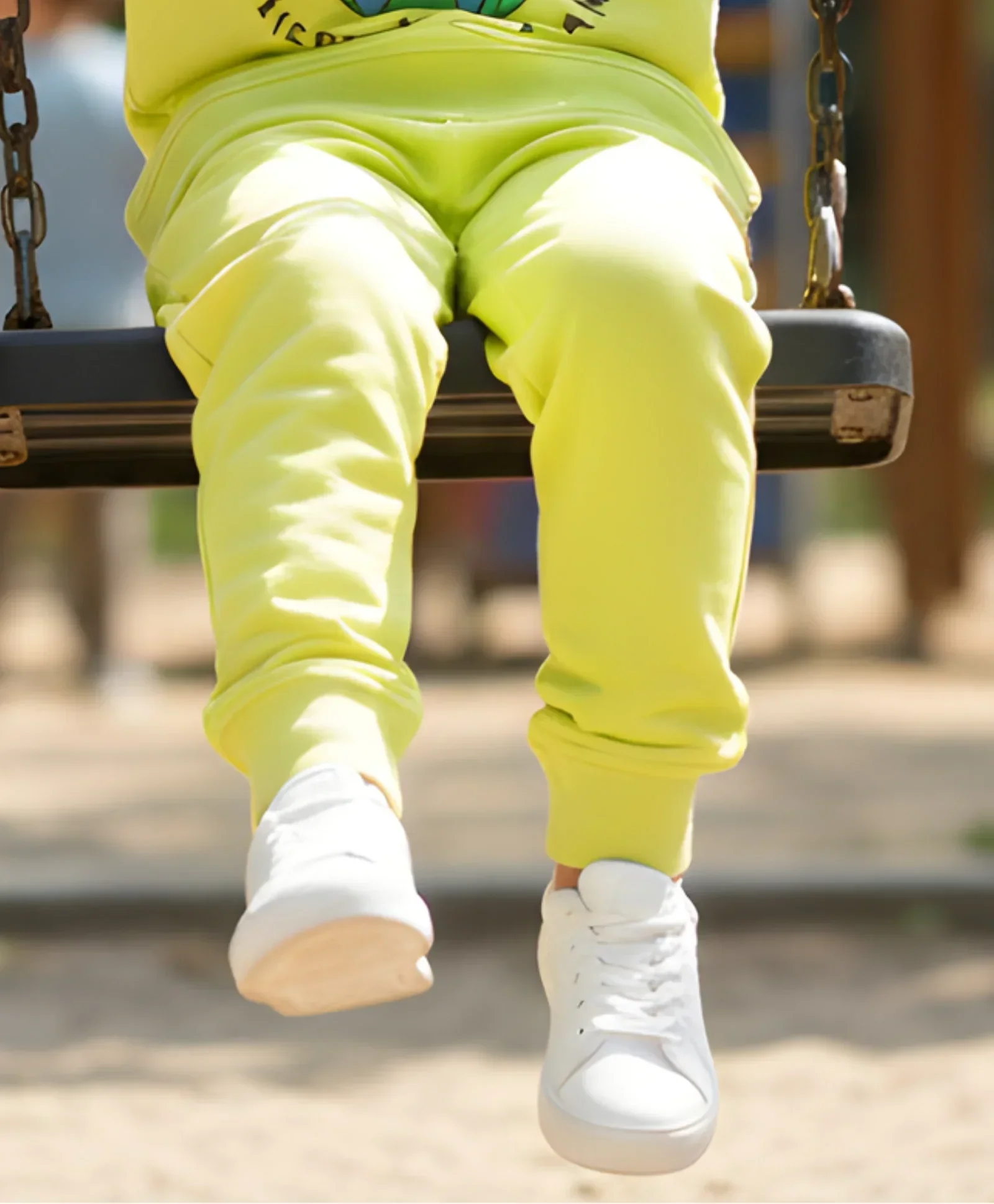 LIME FLEECE GIRLS JOGGER - LIME GREEN - Image 3